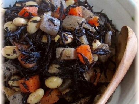 大豆入りひじきの五目煮